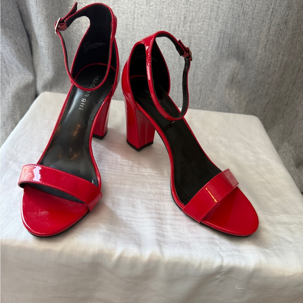 🔥 Madden Girl Red Patent Chunky Heel Sandals – Size 9, Worn Once! 🔥